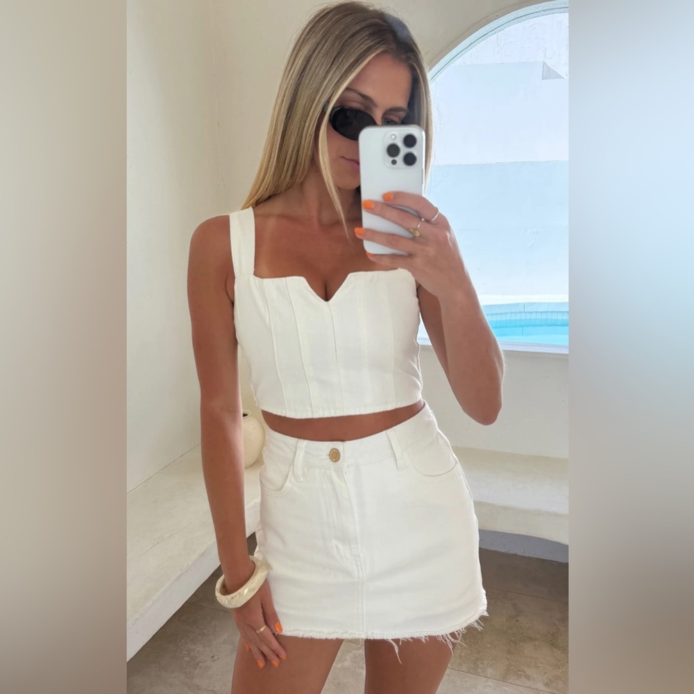 NWT- show me your mumu skatesboro skort in seasalt